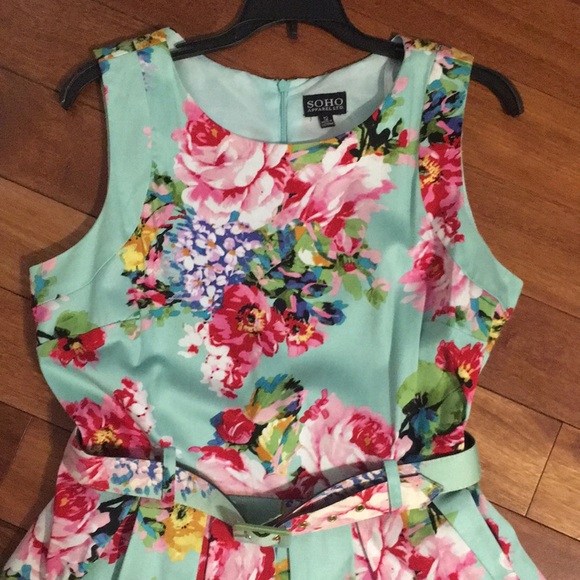 Floral Belted Dress - Picture 3 of 4